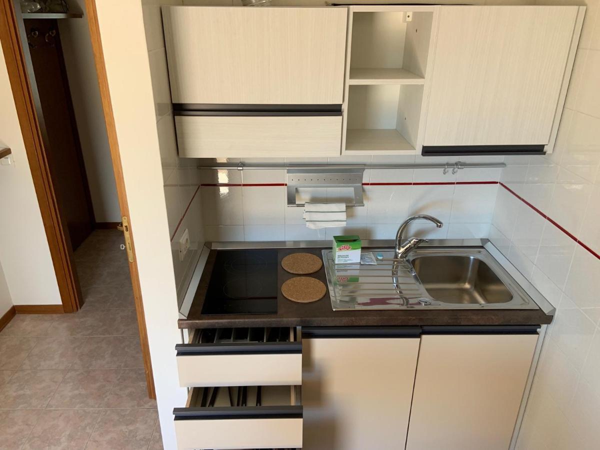 Suites Marilia Apartments Pool Side - Suite Livorno Holiday Home Group Экстерьер фото