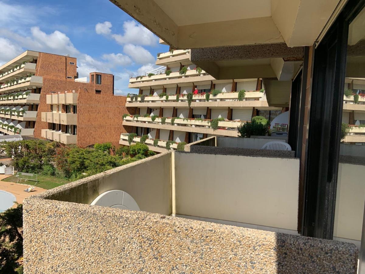 Suites Marilia Apartments Pool Side - Suite Livorno Holiday Home Group Экстерьер фото