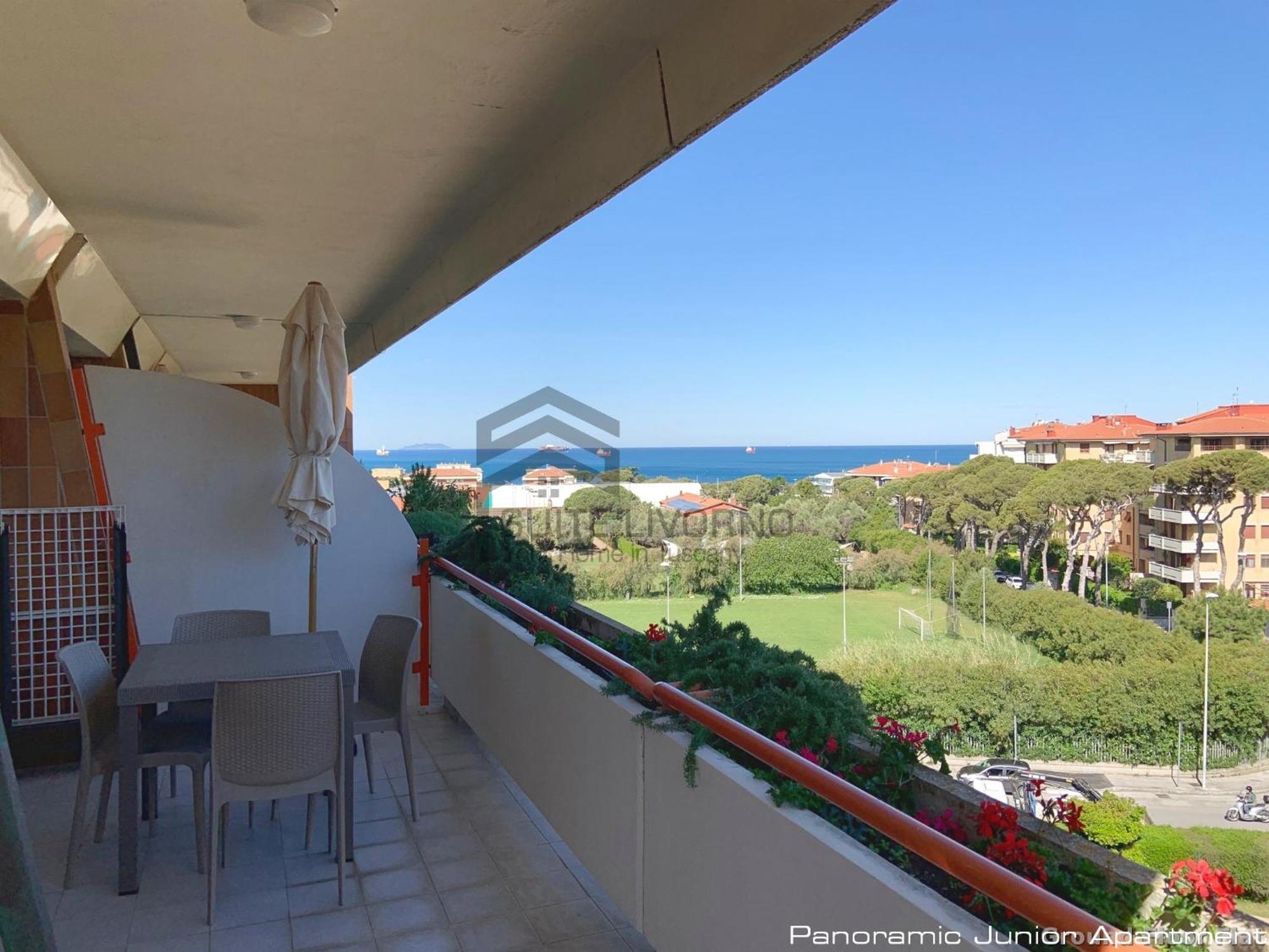 Suites Marilia Apartments Pool Side - Suite Livorno Holiday Home Group Экстерьер фото