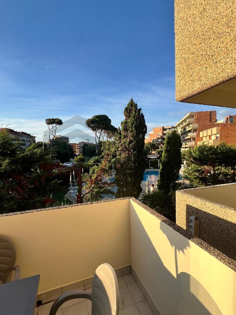 Suites Marilia Apartments Pool Side - Suite Livorno Holiday Home Group Экстерьер фото
