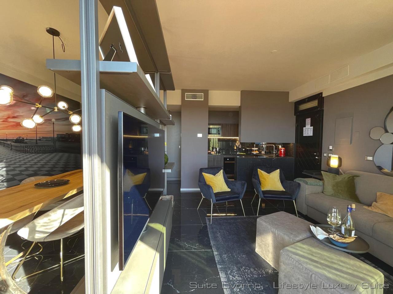 Suites Marilia Apartments Pool Side - Suite Livorno Holiday Home Group Экстерьер фото