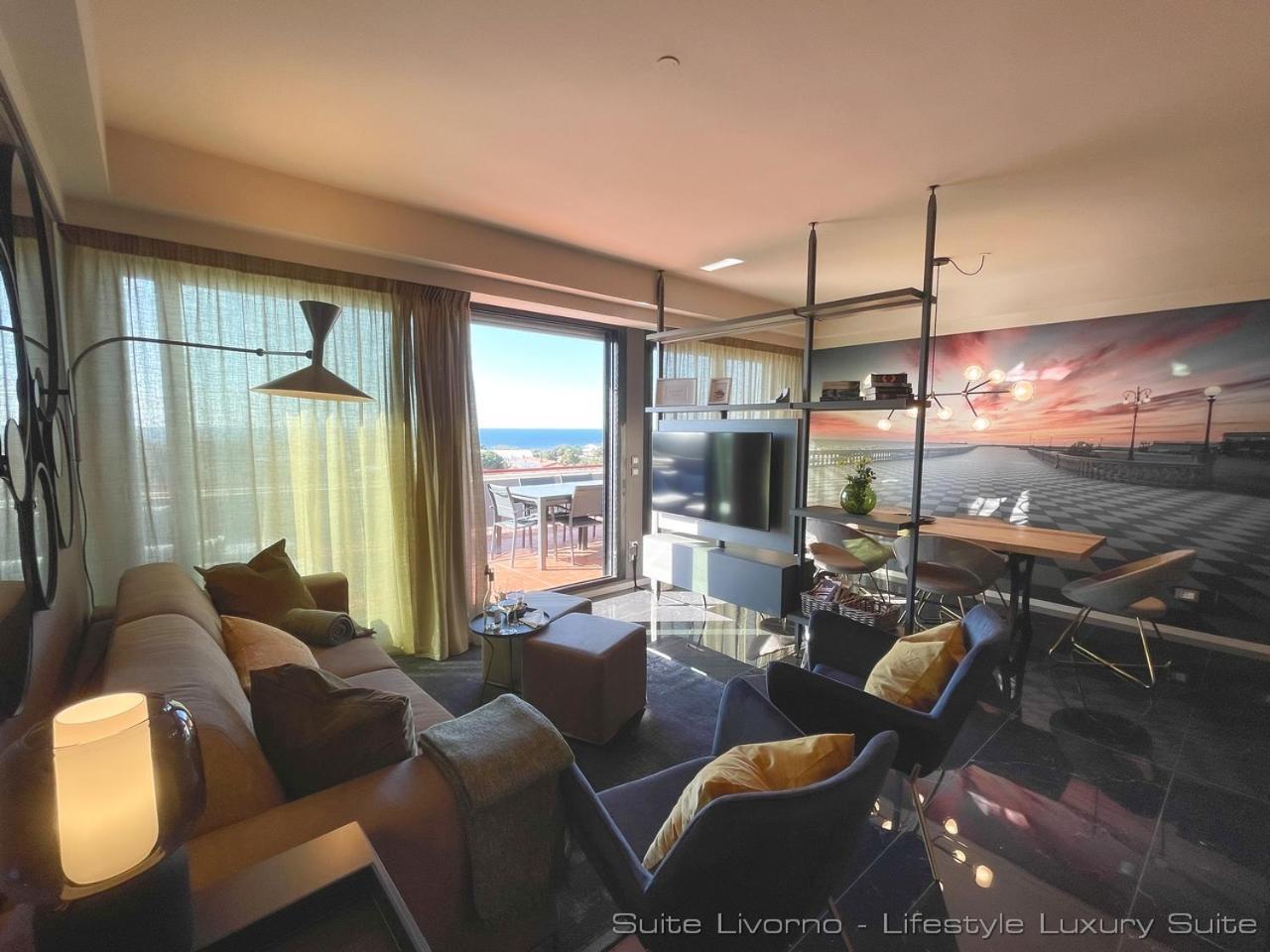 Suites Marilia Apartments Pool Side - Suite Livorno Holiday Home Group Экстерьер фото