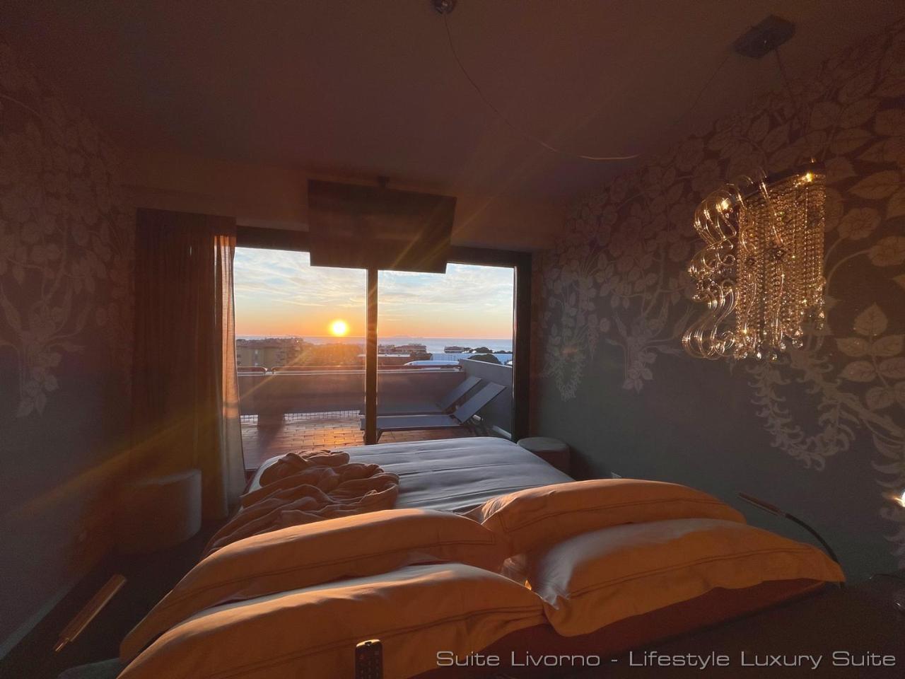 Suites Marilia Apartments Pool Side - Suite Livorno Holiday Home Group Экстерьер фото