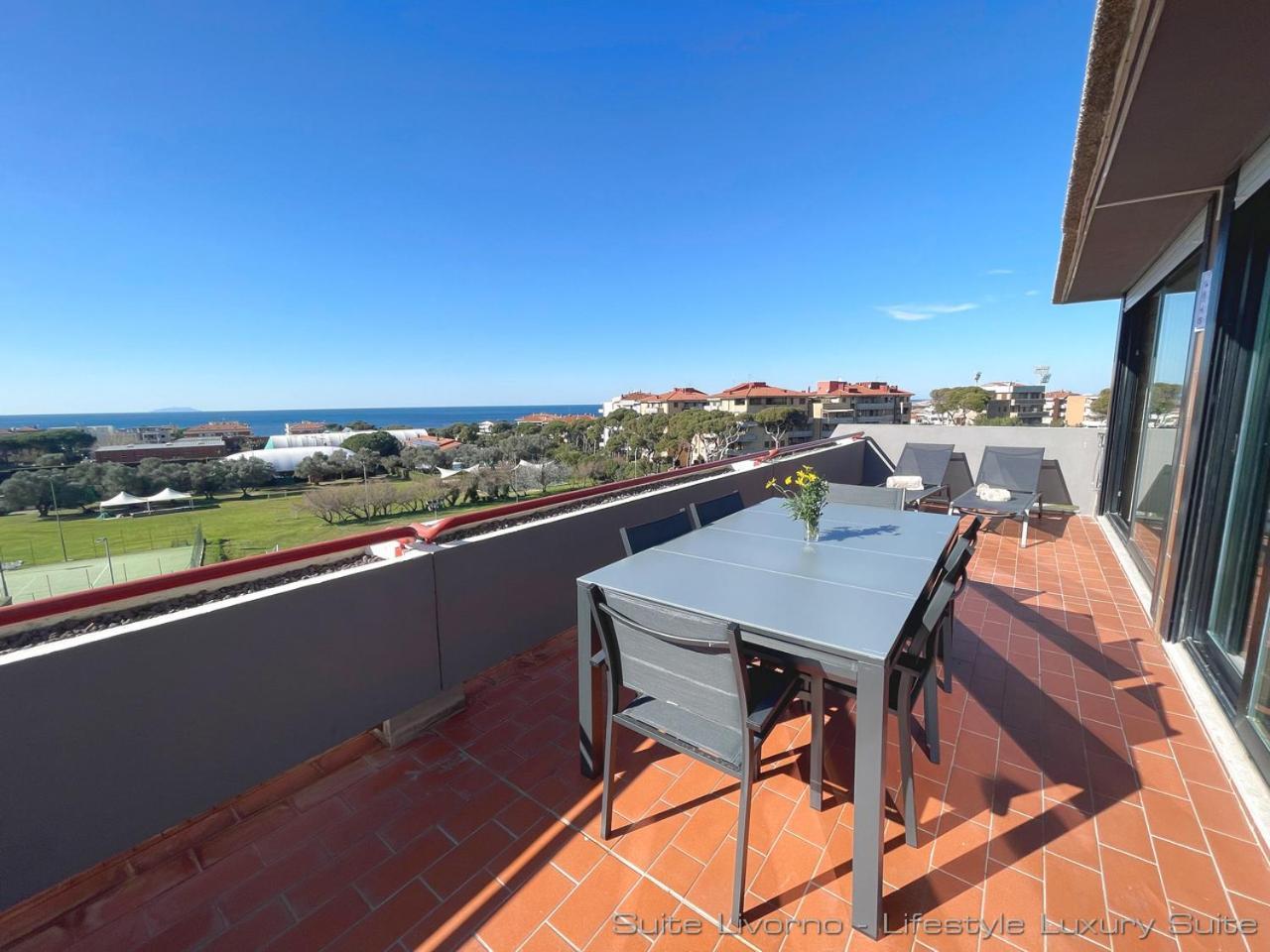 Suites Marilia Apartments Pool Side - Suite Livorno Holiday Home Group Экстерьер фото